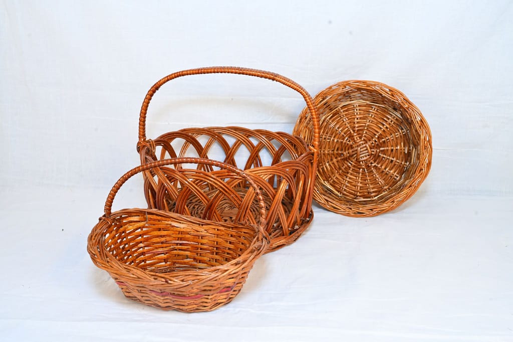 Set of 3 Wicker Baskets with Handles view 2