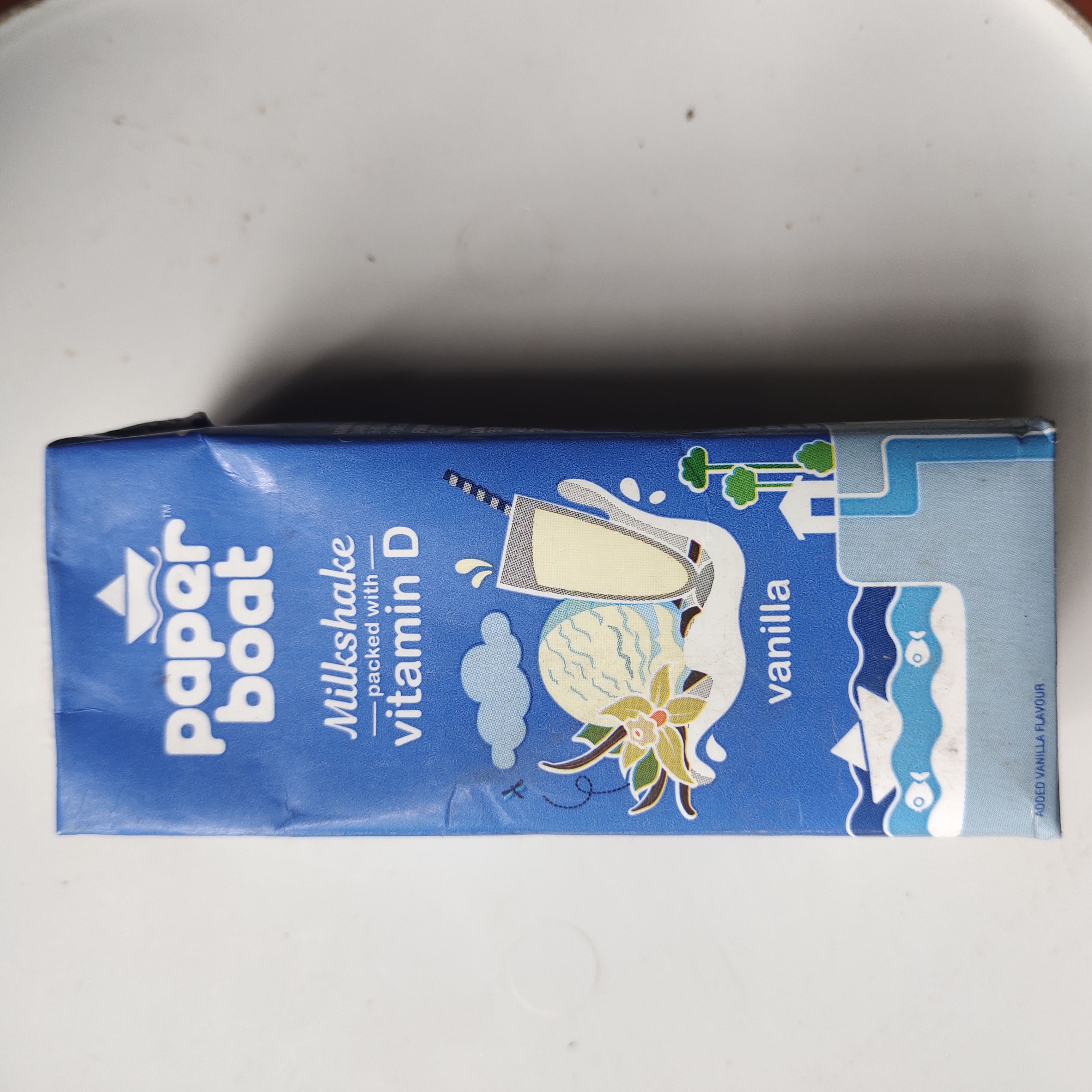Paper boat milkshake vanilla