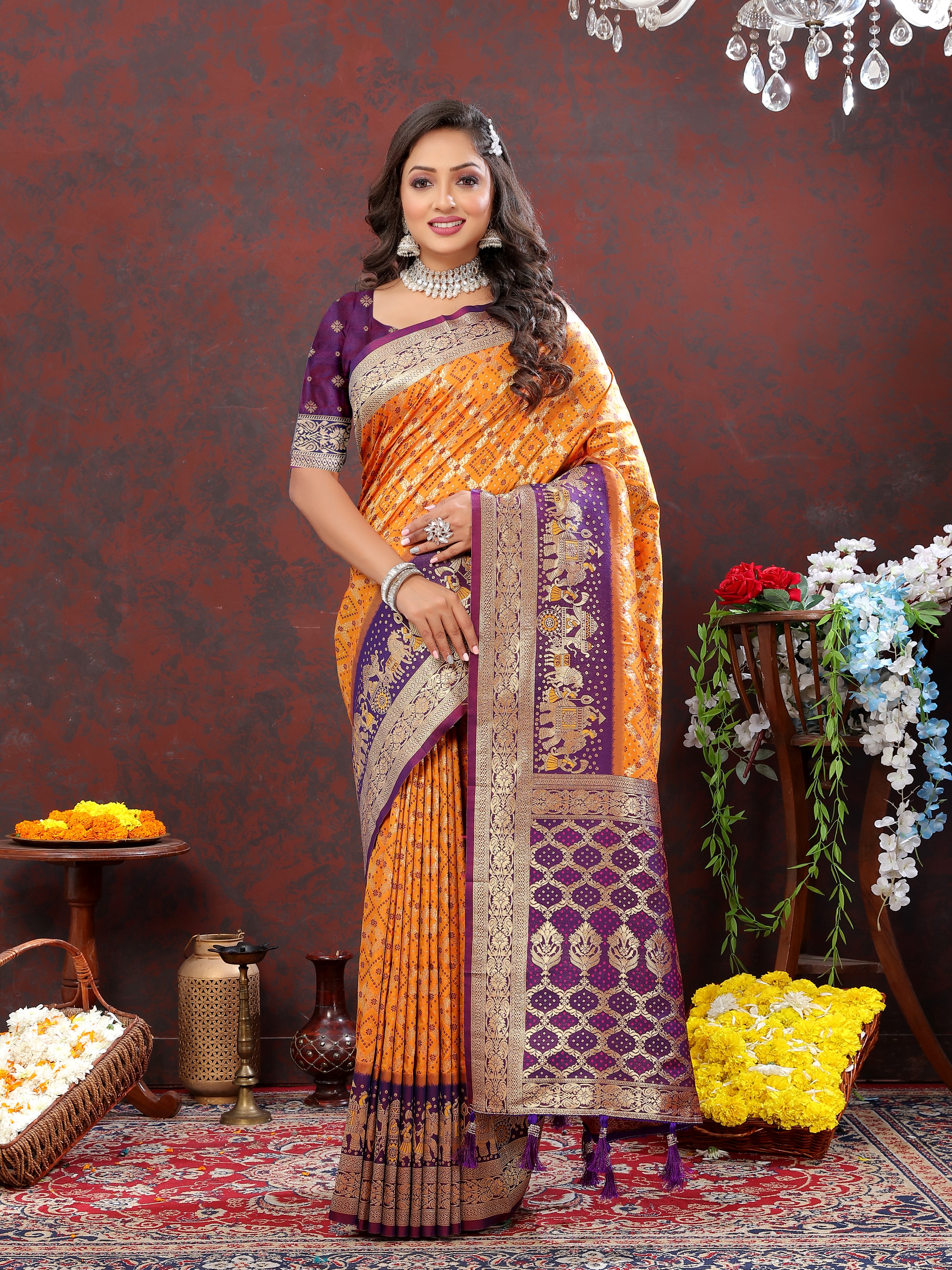 Yavira silk Women's Orange Handwoven Silk Saree