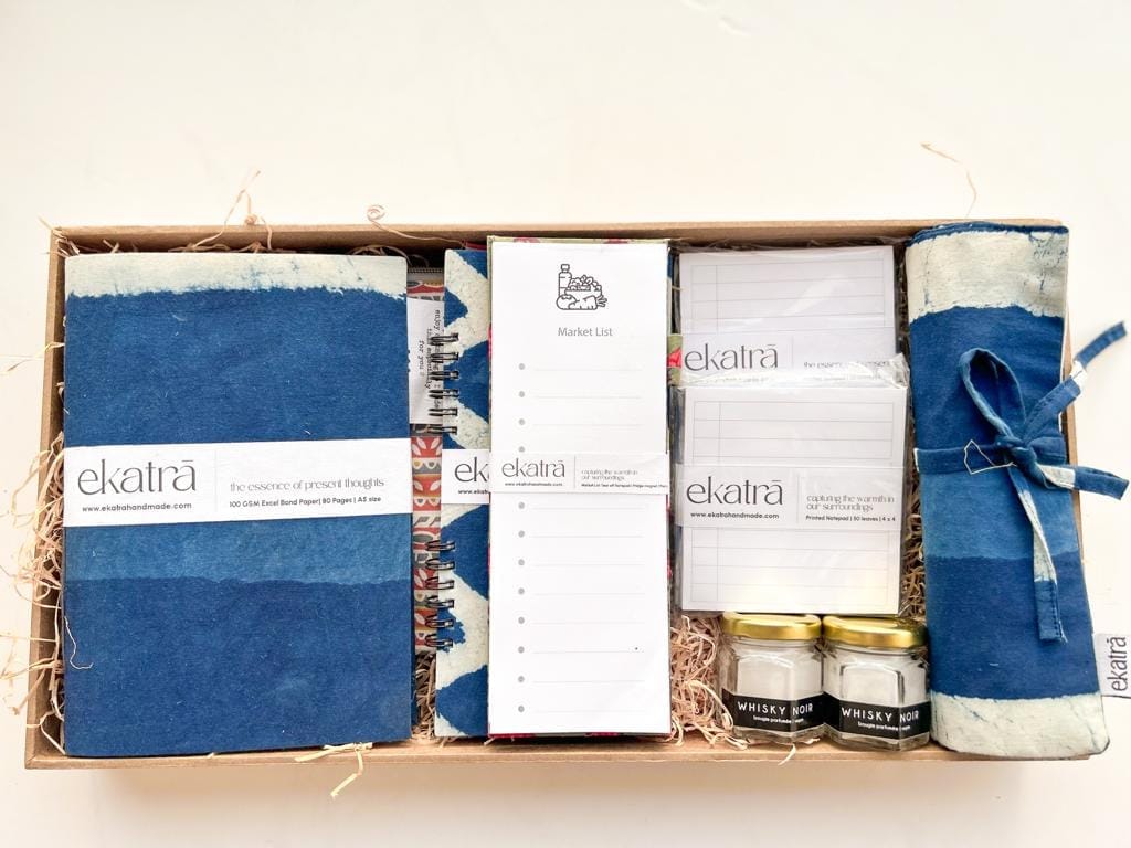 Work Space Gift Hamper by Ekatra | Gift set | 10 products view 2