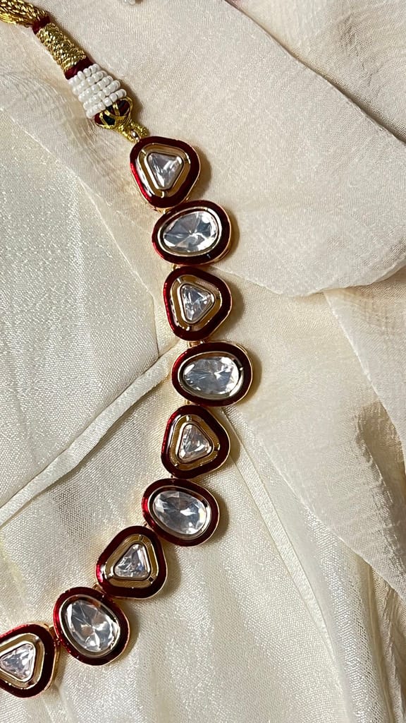 MEGHA PAAN SHAPED SINGLE LINE POLKI NECKLACE SET WITH RED MEENA WORK AND EARRINGS view 2