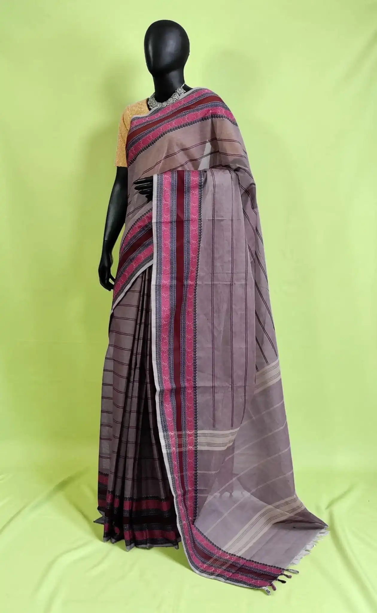 Handwoven Kanchipuram Cotton-Silk Saree in Mauve Pink with Woven Borders view 2
