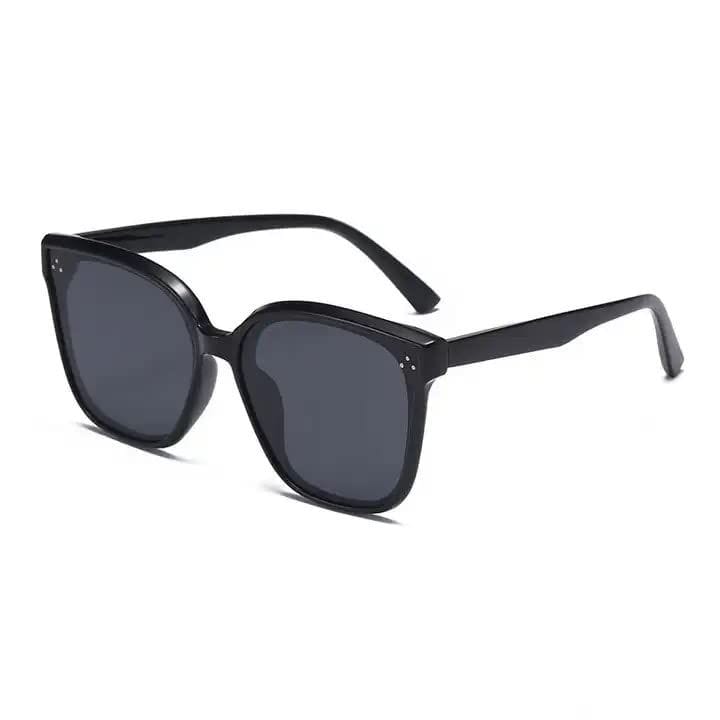 Eyenaks Full Rim Oversized Sunglass with UV Protection view 2