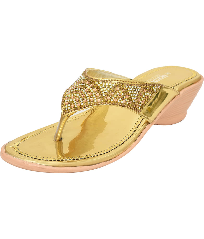 Racecourse - Gold Women's Slip On Heels view 2