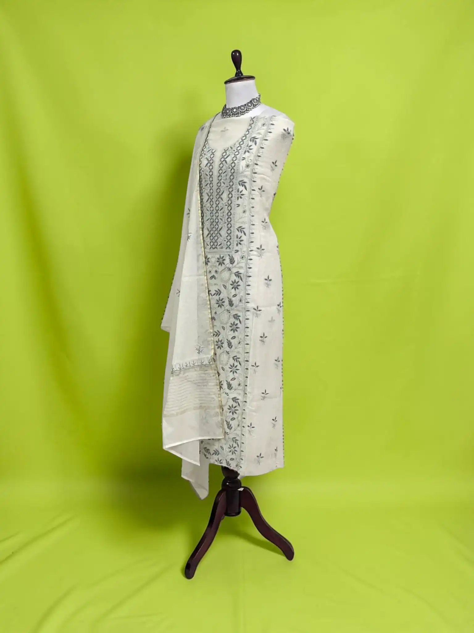 Lucknow Chikankari Hand-Embroidered Mul Cotton Dress Material view 2