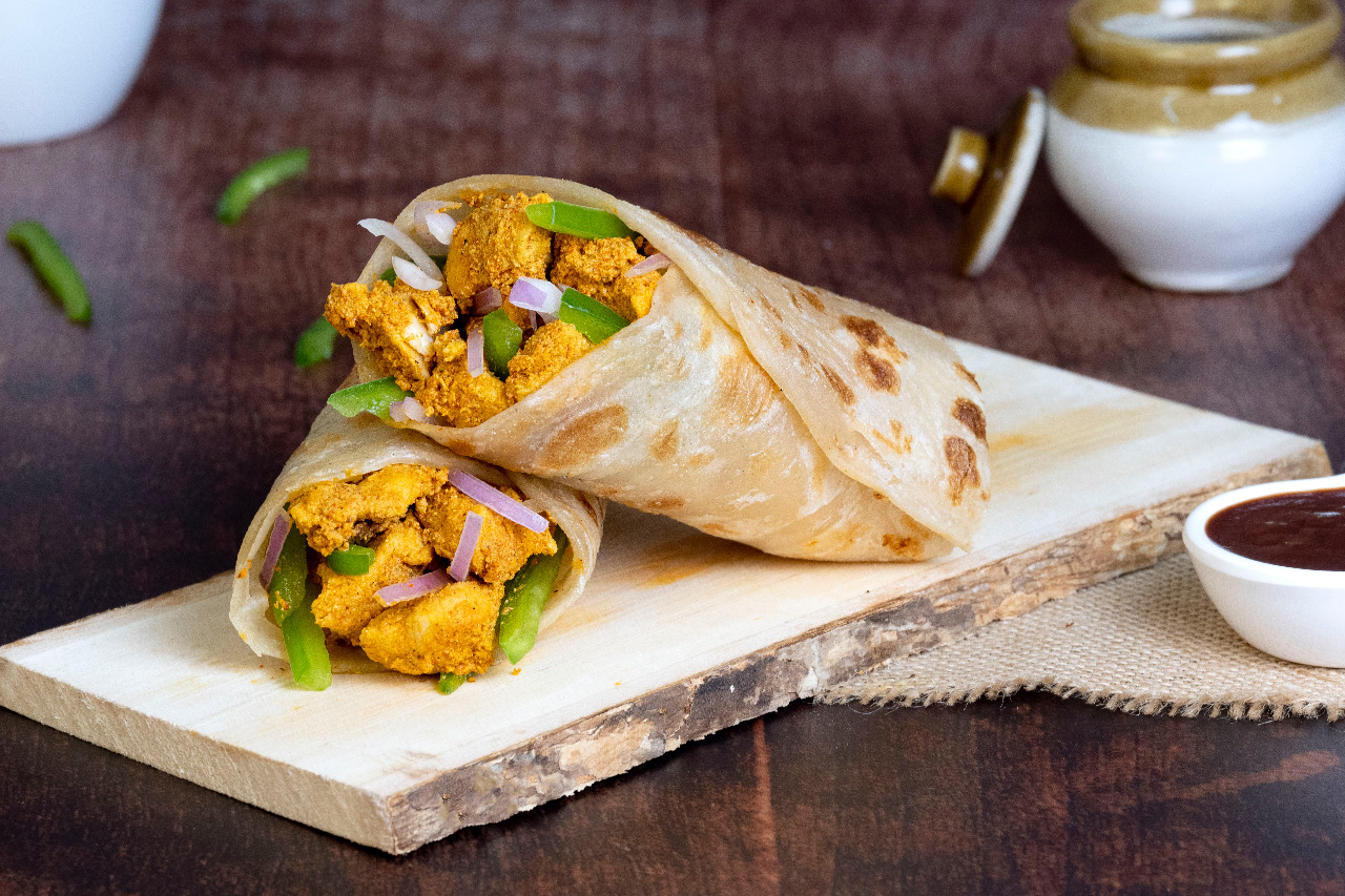 Chicken tikka wheat roll