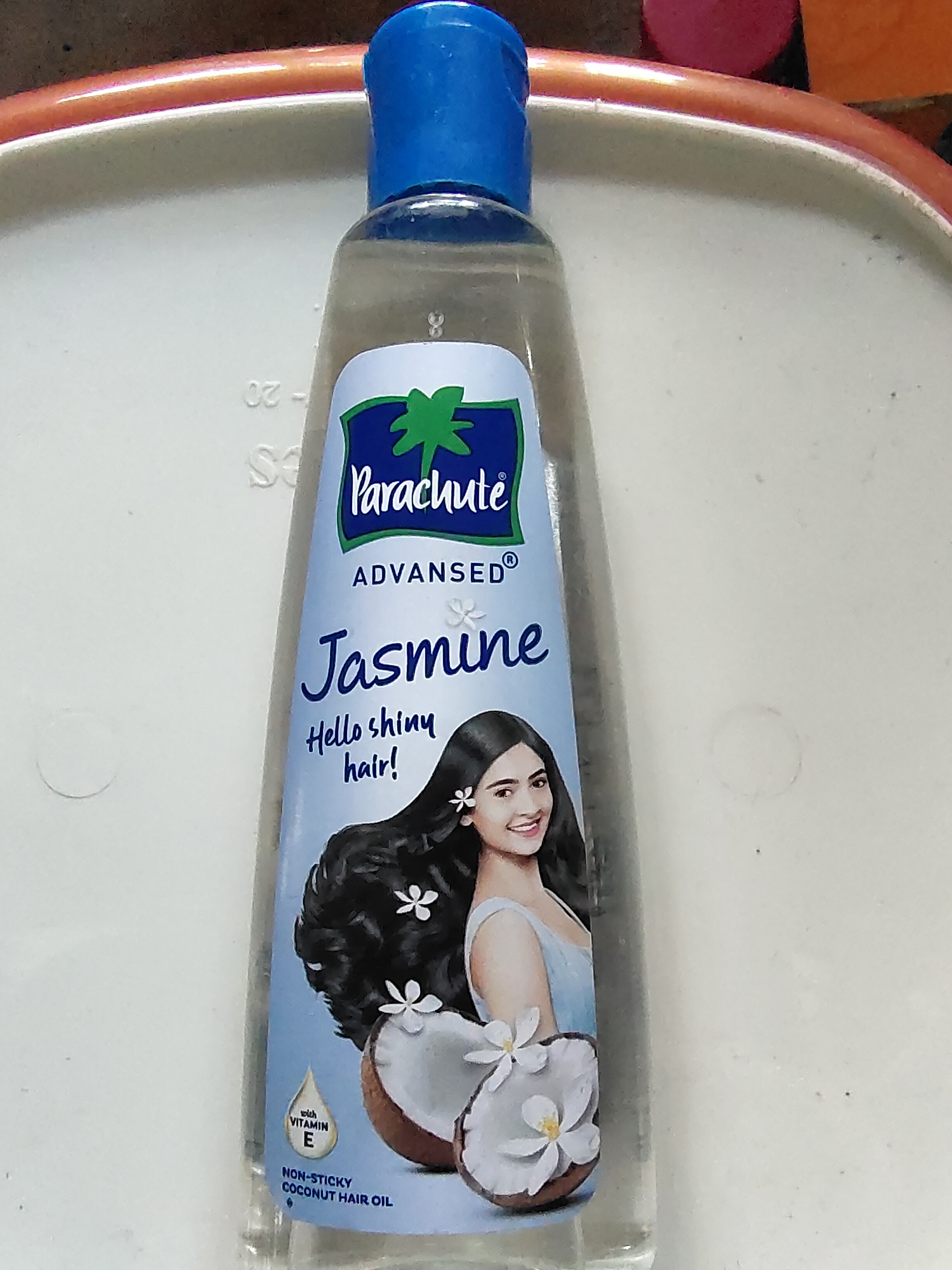 Parachute advanced Jasmine non sticky coconut hair oil