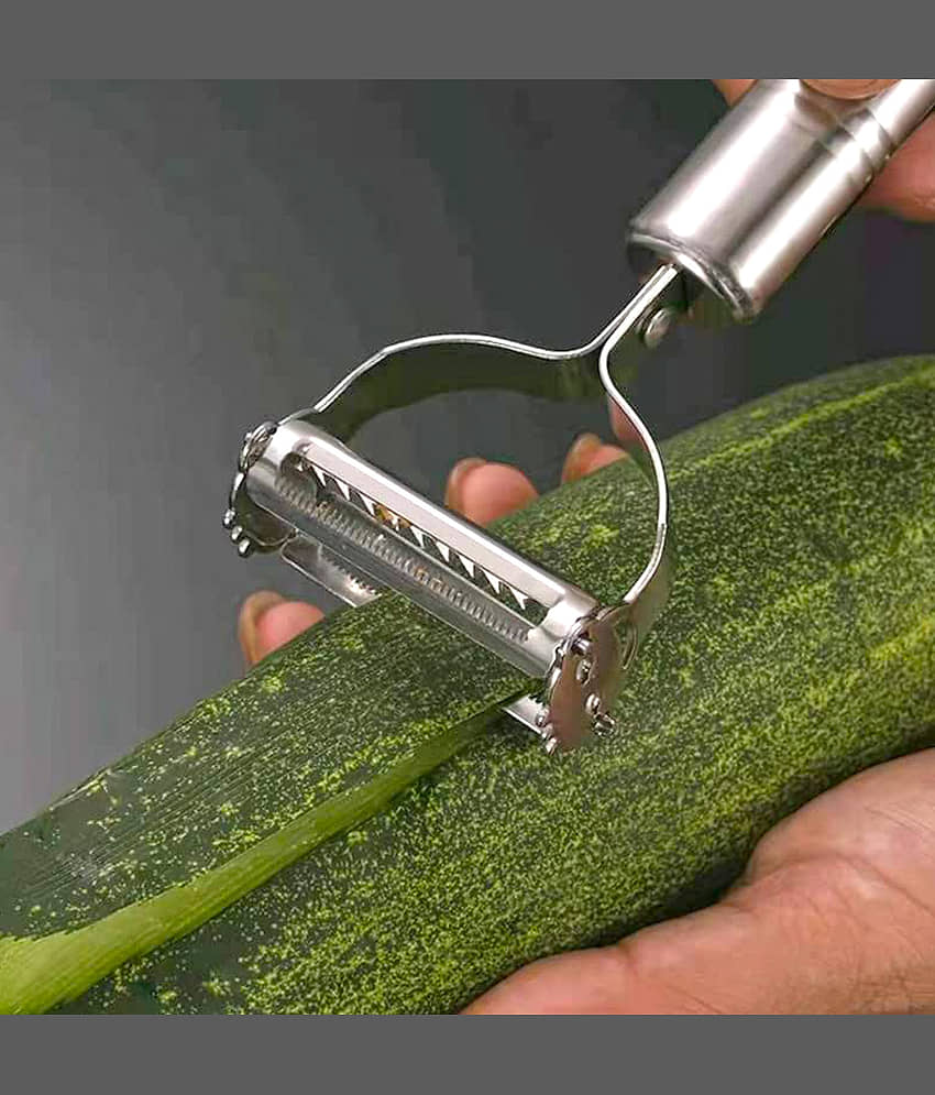 UNAGARRISE Stainless Steel 2-in-1 Kitchen Vegetable and Fruit Peeler, Julienne & Serrated Blades Vegetable Peeler (Pack of 1) view 2