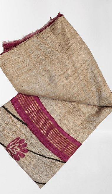 Elegant Beige Cotton Blend Saree with Magenta Border & Lotus Print Pallu view 2