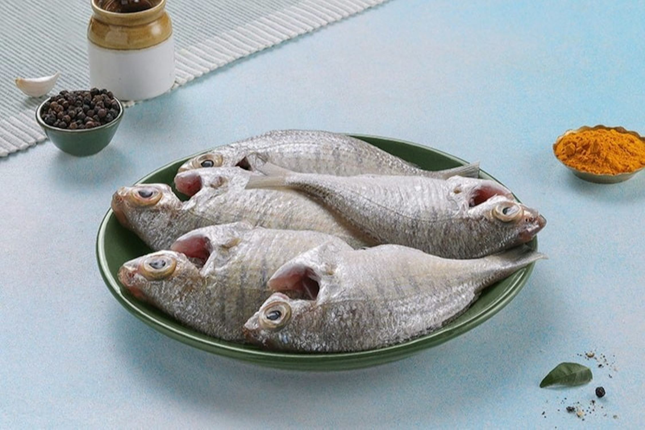 Long Rayed Silver Biddy/Pranjil - 500gms-Whole Cleaned - 500gms(Before Cleaning) view 2