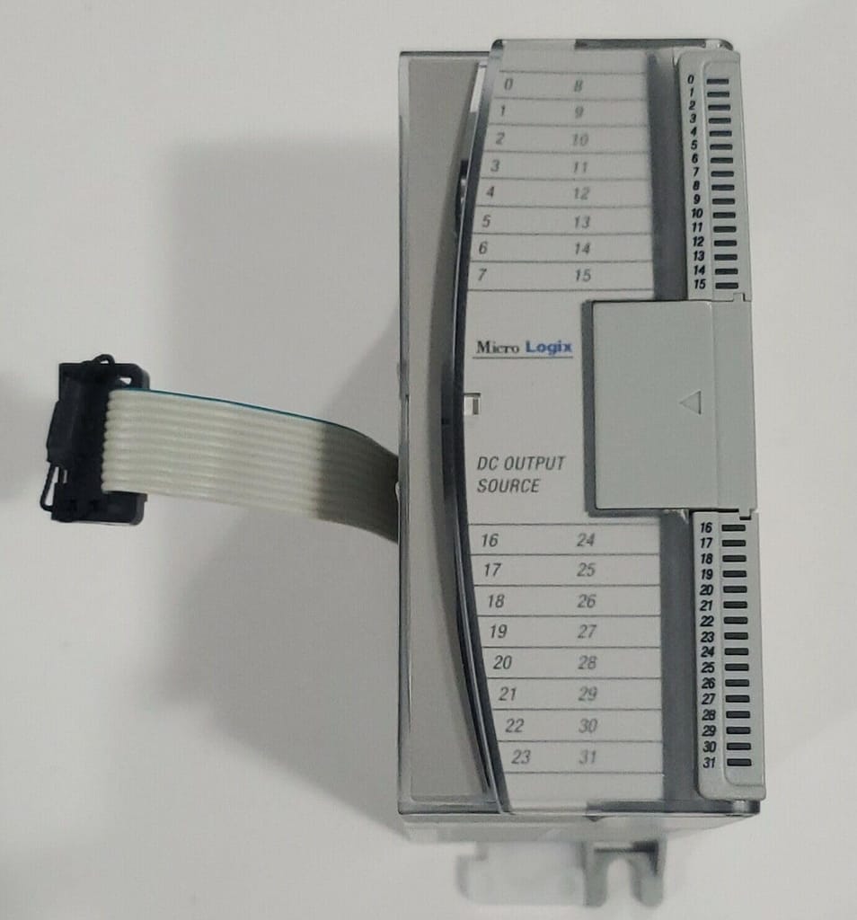 New Allen Bradley MicroLogix 1762-OB32T Solid State 24V DC Source Output Module unused with factory seal view 2