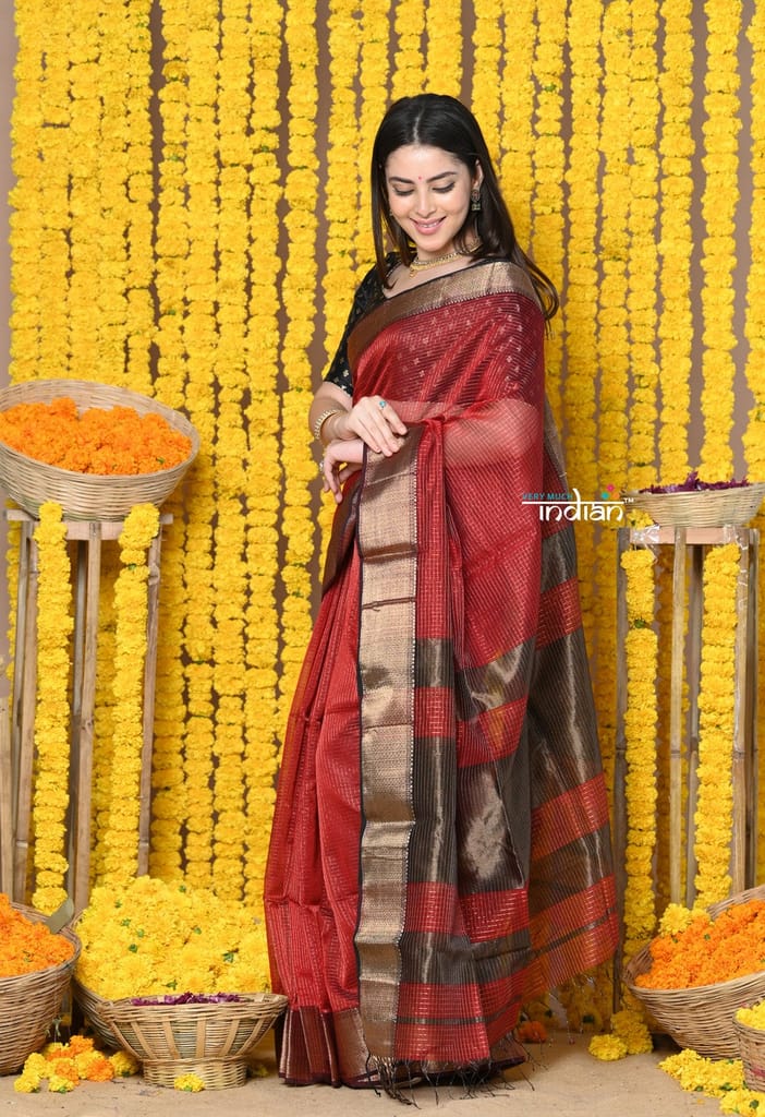 Rajsi~Handloom Ari Checks Cotton Silk Saree with Golden Border in Maroon view 2