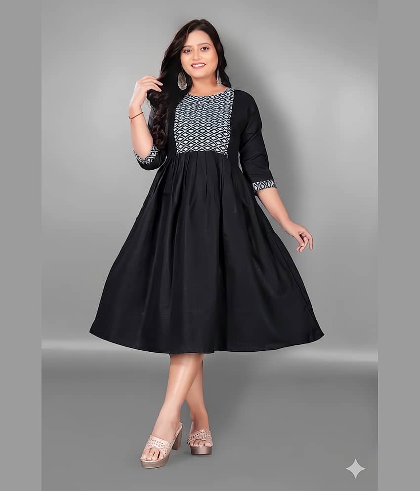 Hetsa Women Cotton Blend Embroidered Anarkali Kurti ( Multicolor ) view 2