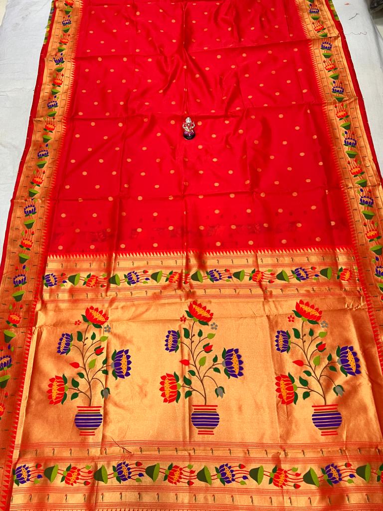 Payal Lotus Border Paithani Soft Tana Silk Sarees view 2