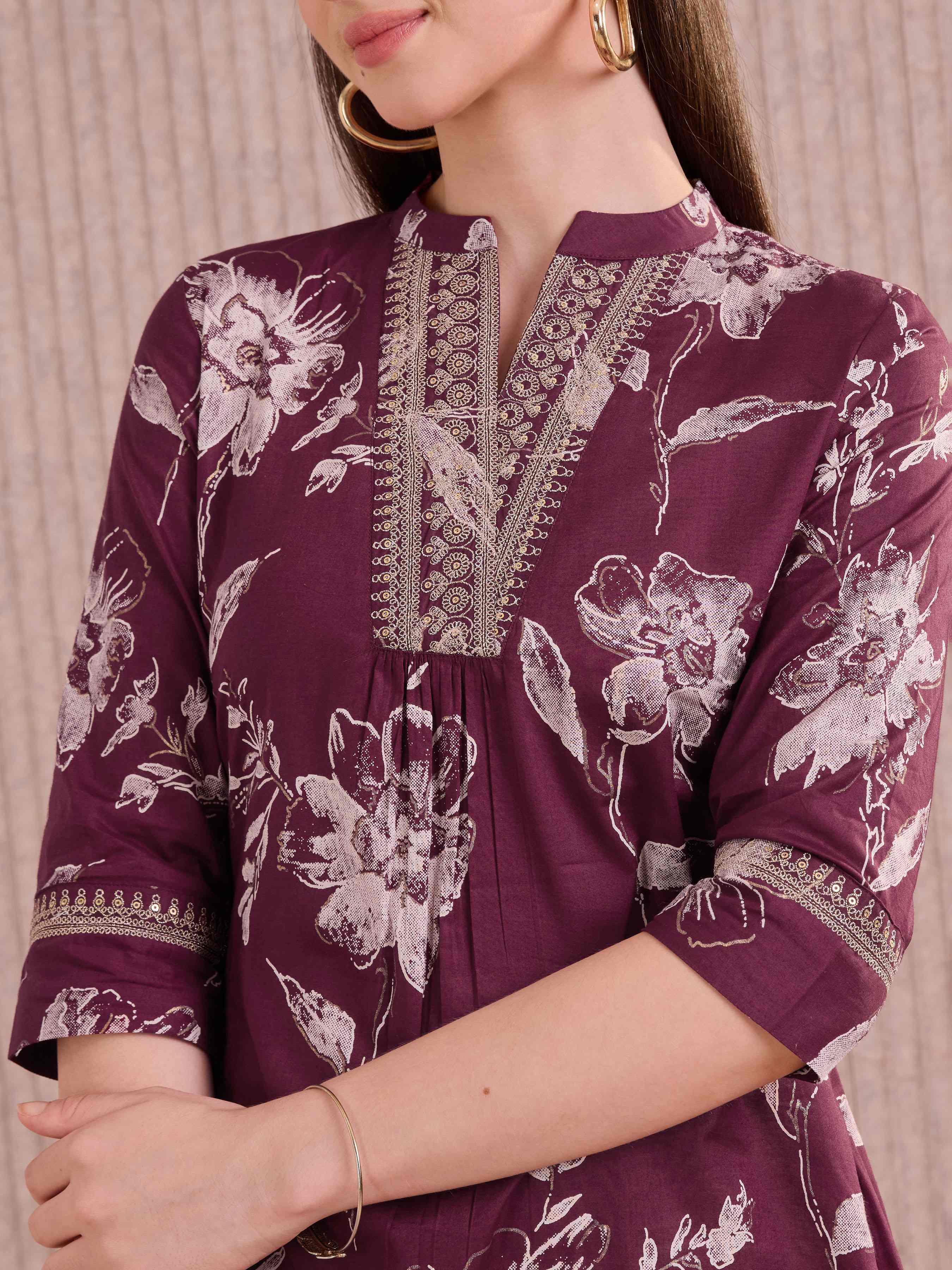 Meroon Pure Cotton Foil Printed Kurti With Sequins Embroidery view 2