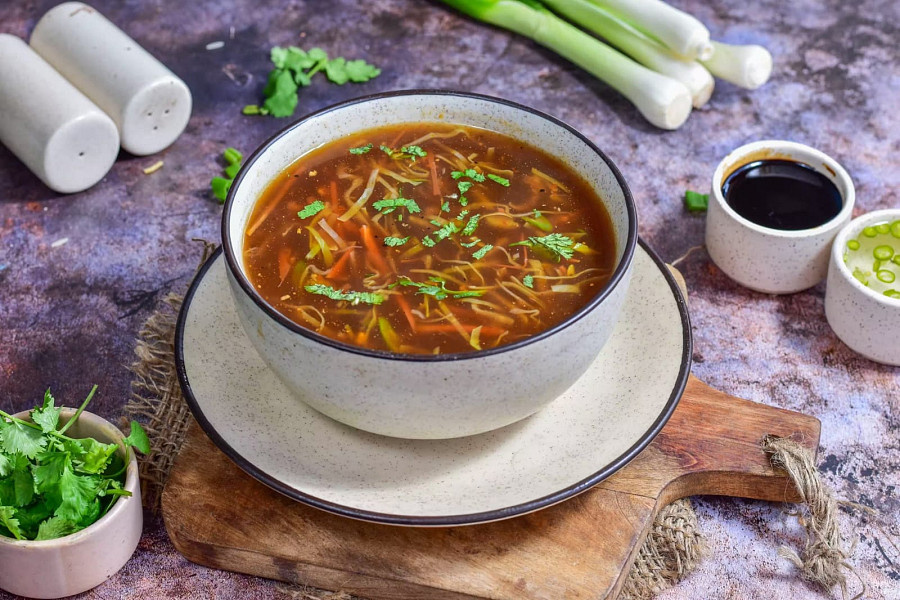 Veg hot & sour soup