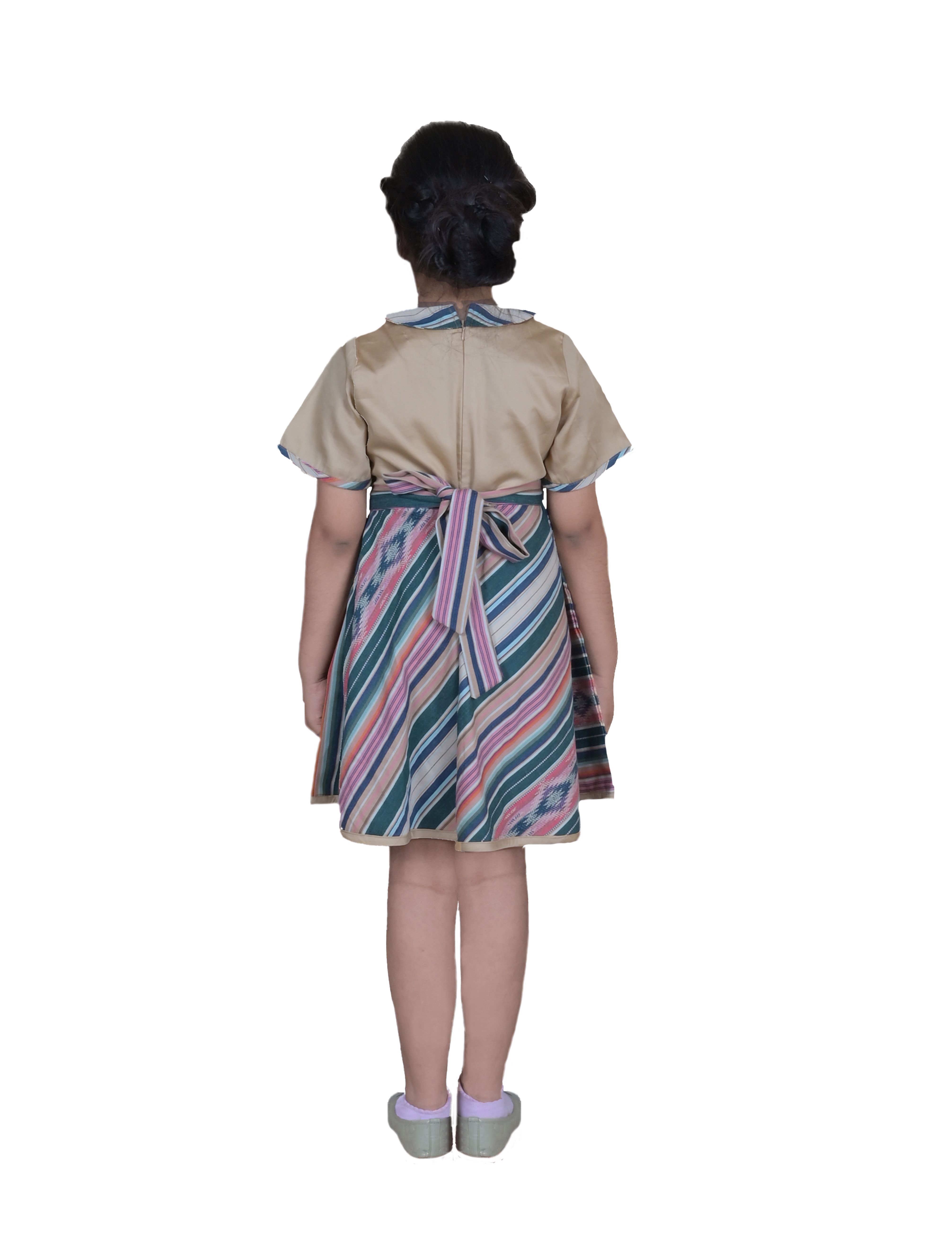 DE CHEVALERiE en Rouge - Champagne Canary Frock - Beige 6- 7 Years view 2