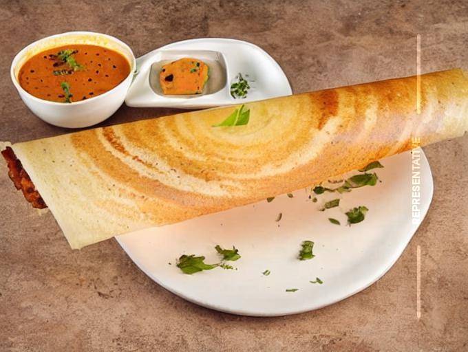 Onion paneer dosa
