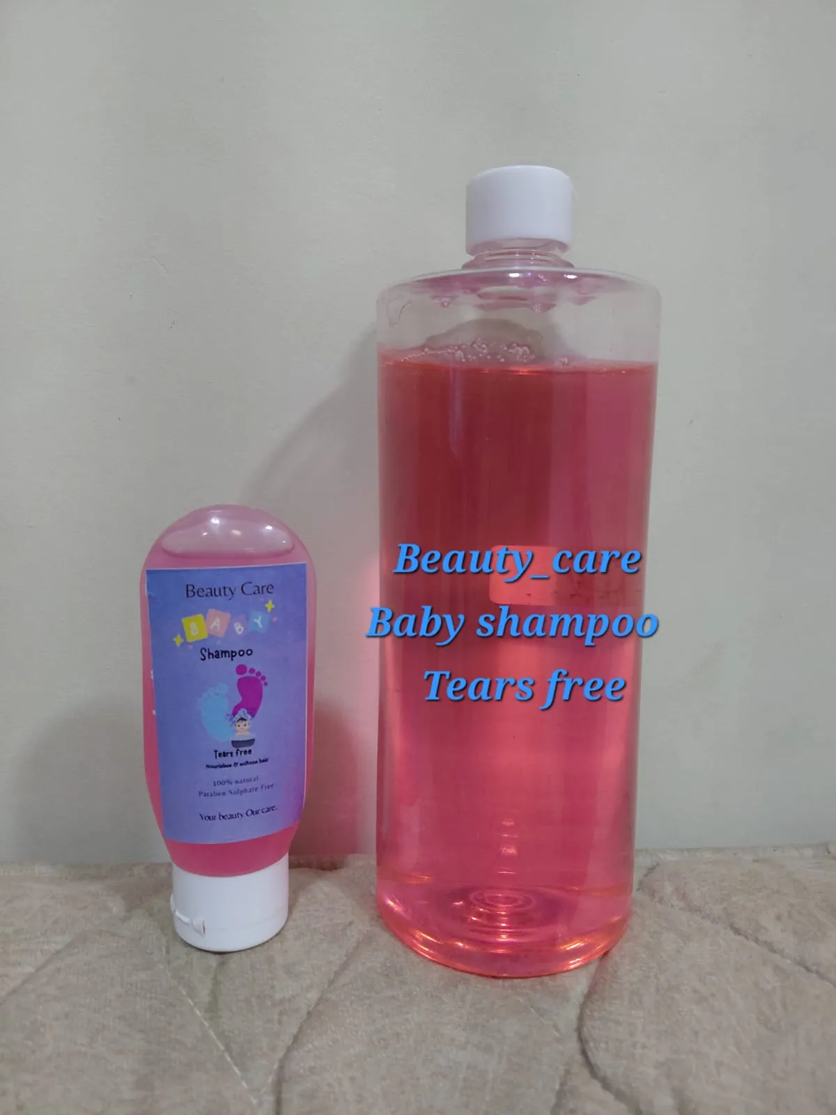 Baby's shampoo Tears free