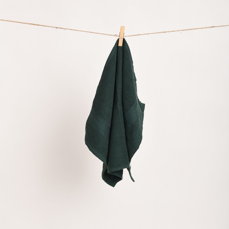 Furnofy Cotton 450 GSM Hand Towel Set Green (Pack Of 3) view 2