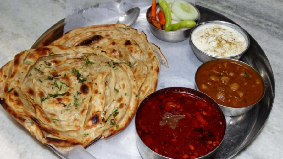 Lachha parantha thali