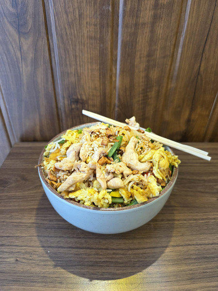 Chicken burnt garlic fried rice - half