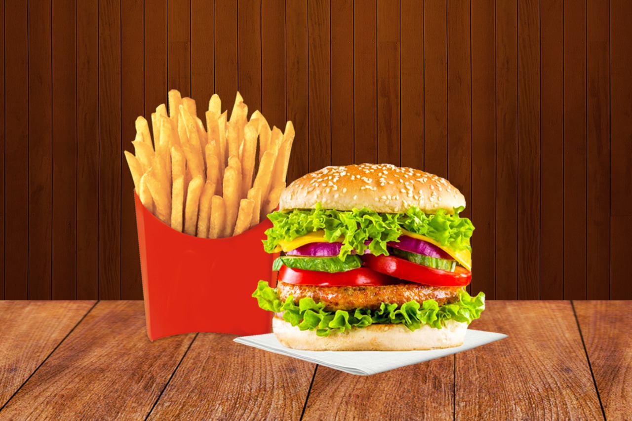 Chicken burger + crispy fries