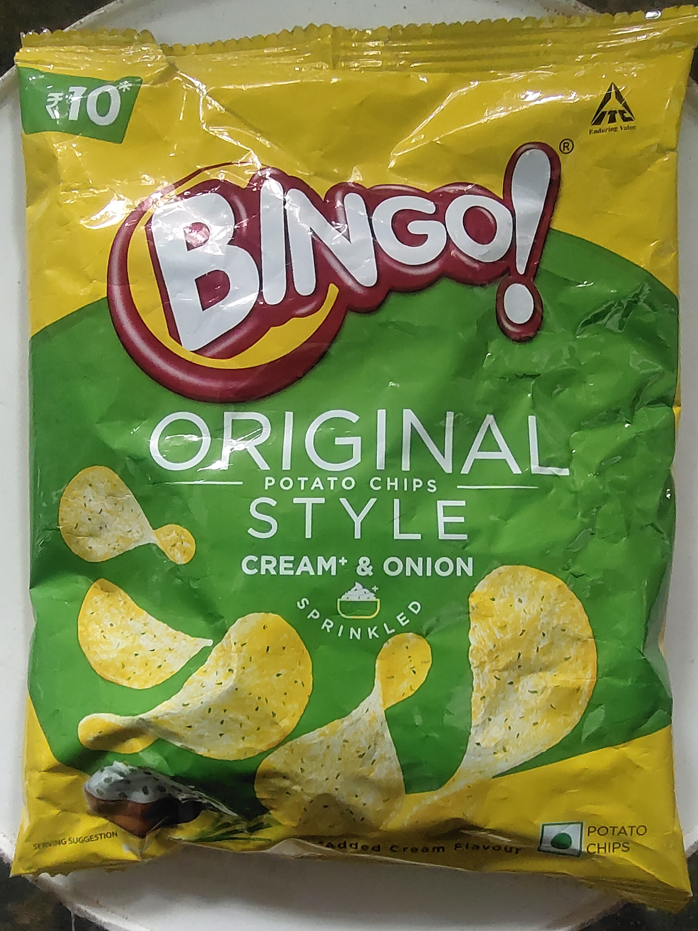 Bingo original style potato chips cream and onion sprinkled