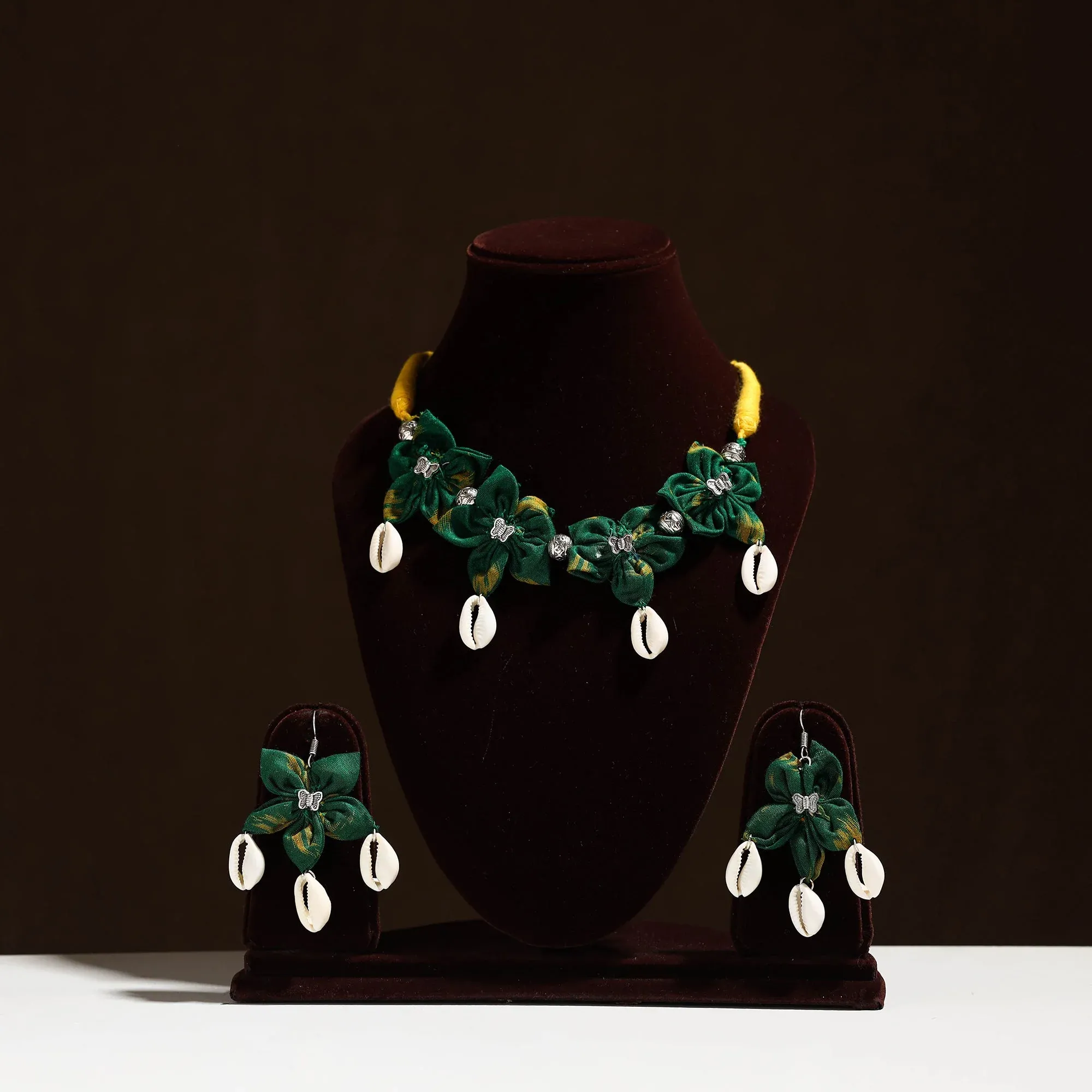 Green - Fabart Phool Kali Shell Choker Necklace Set 13
