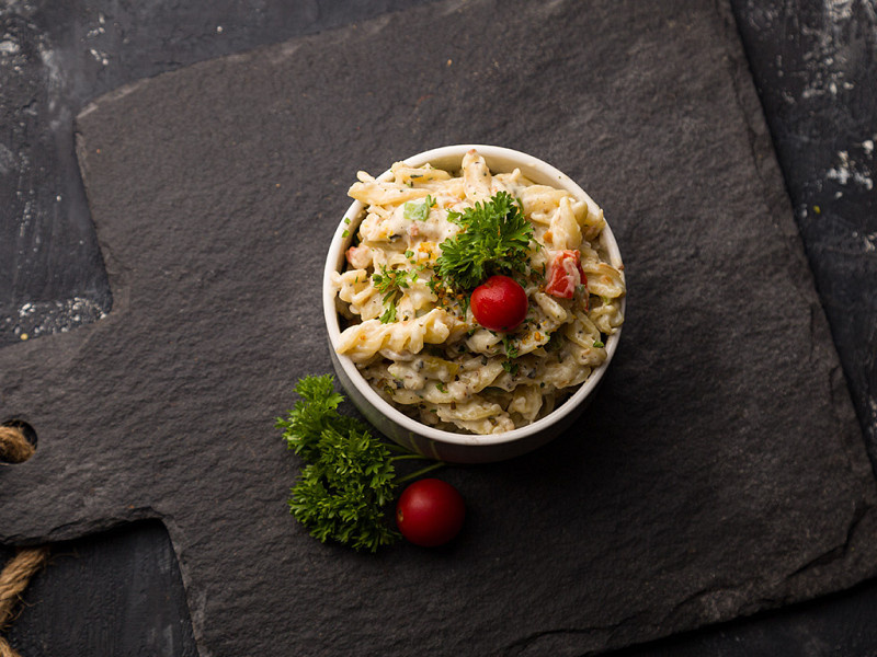 Alfredo cheese sauce pasta