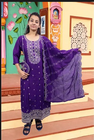 PickCell Women Premium Handwork Embrodiary Kurti with Payjama, Dupatta & Purse view 2