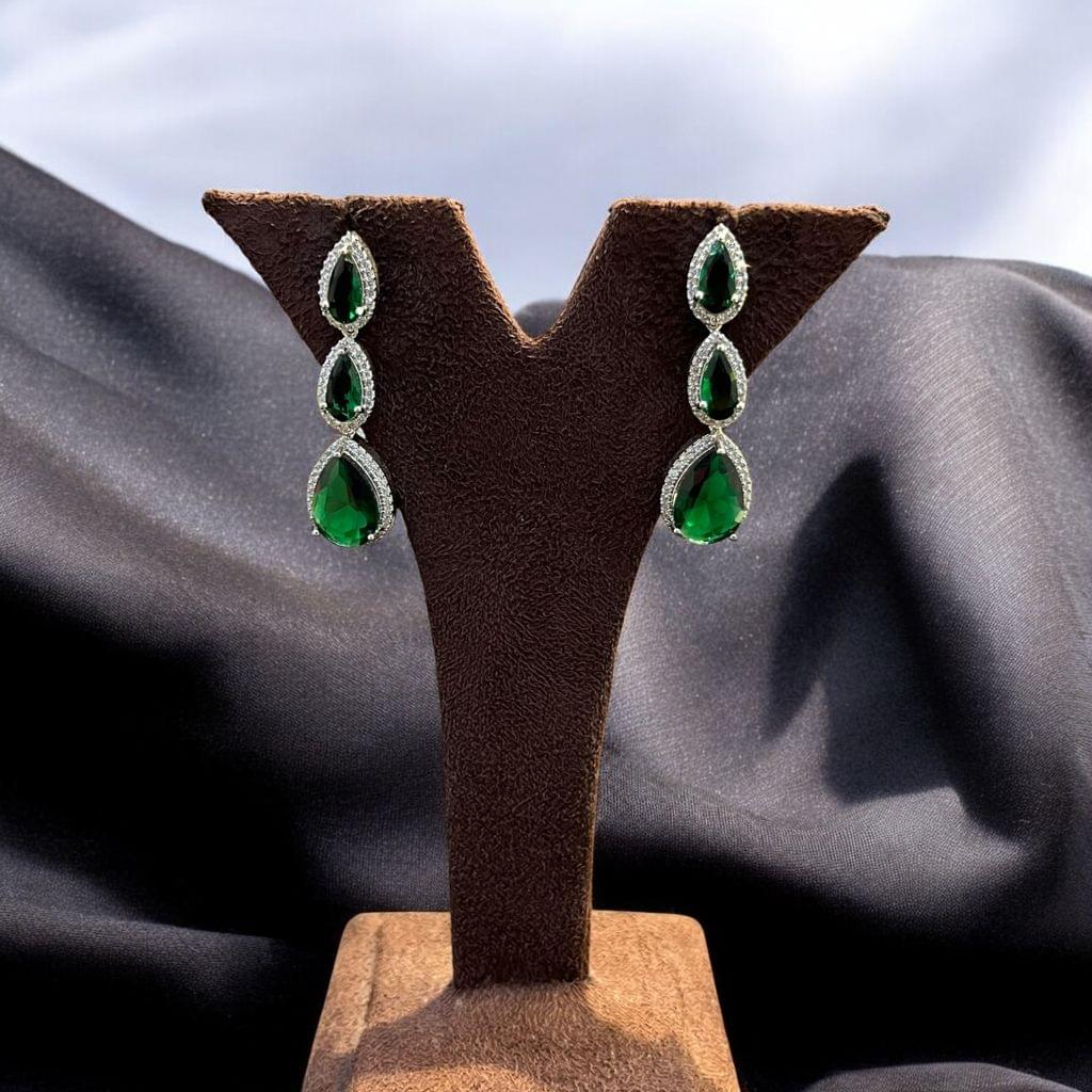 Emerald Luxe - Majestic Bride By Dia Art Jewels view 2