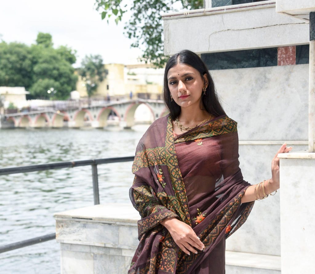 Kaisori Kota saree - Bagh Avantika embroidered and handblockprinted Kota saree view 2