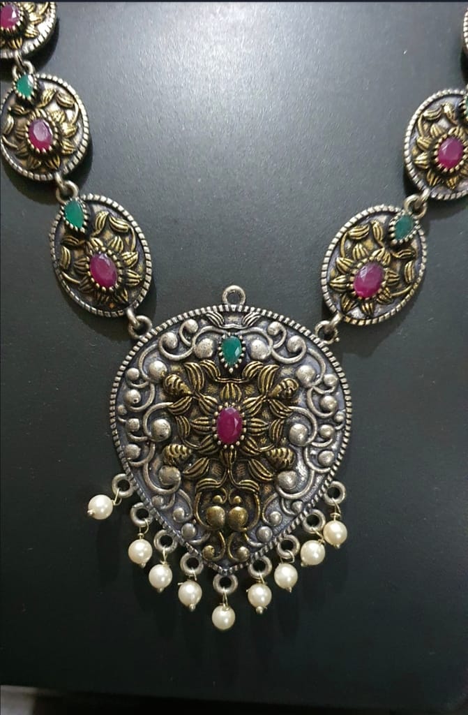 Glamvila Designer German Silver Jewellery Set view 2