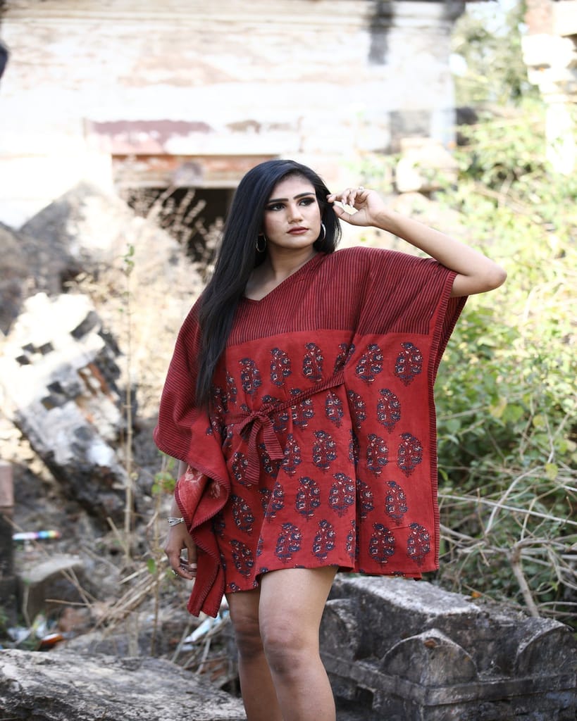 Red Handwoven Cotton Linen Short Handprinted Caftan view 2