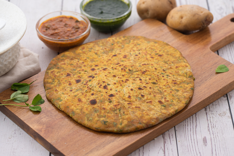 Aloo methi paratha [1 pc]