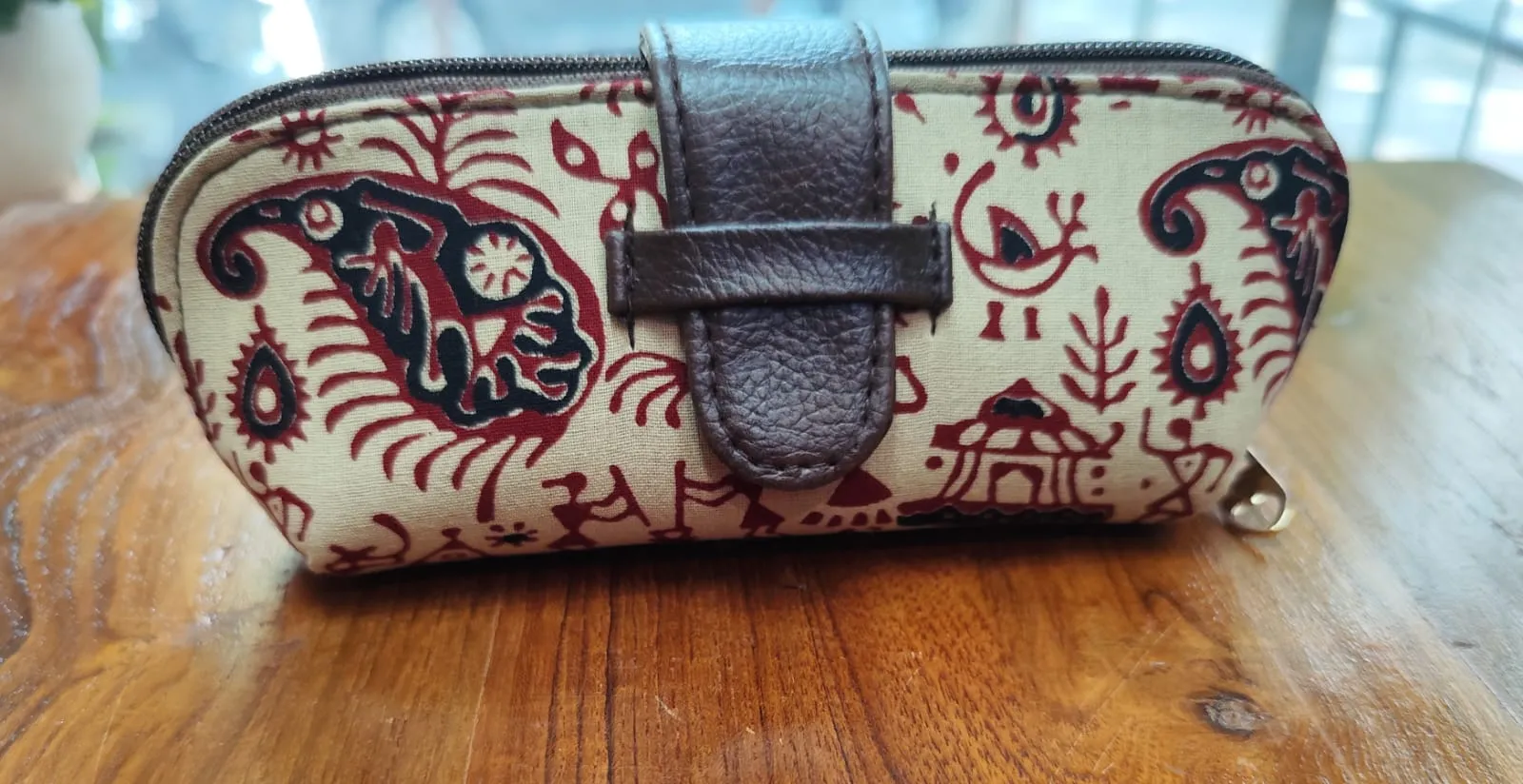 Handcrafted Spectacle Case with chain closerPerfect for personal use & gifting