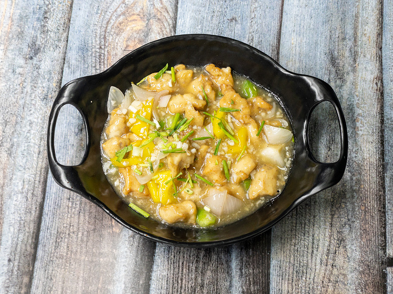 Cantonese chicken (8pc)