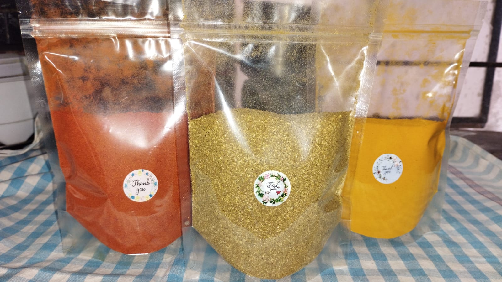 Red chilli + turmeric + dhania powder combo150 grams each, total 450 grams view 2