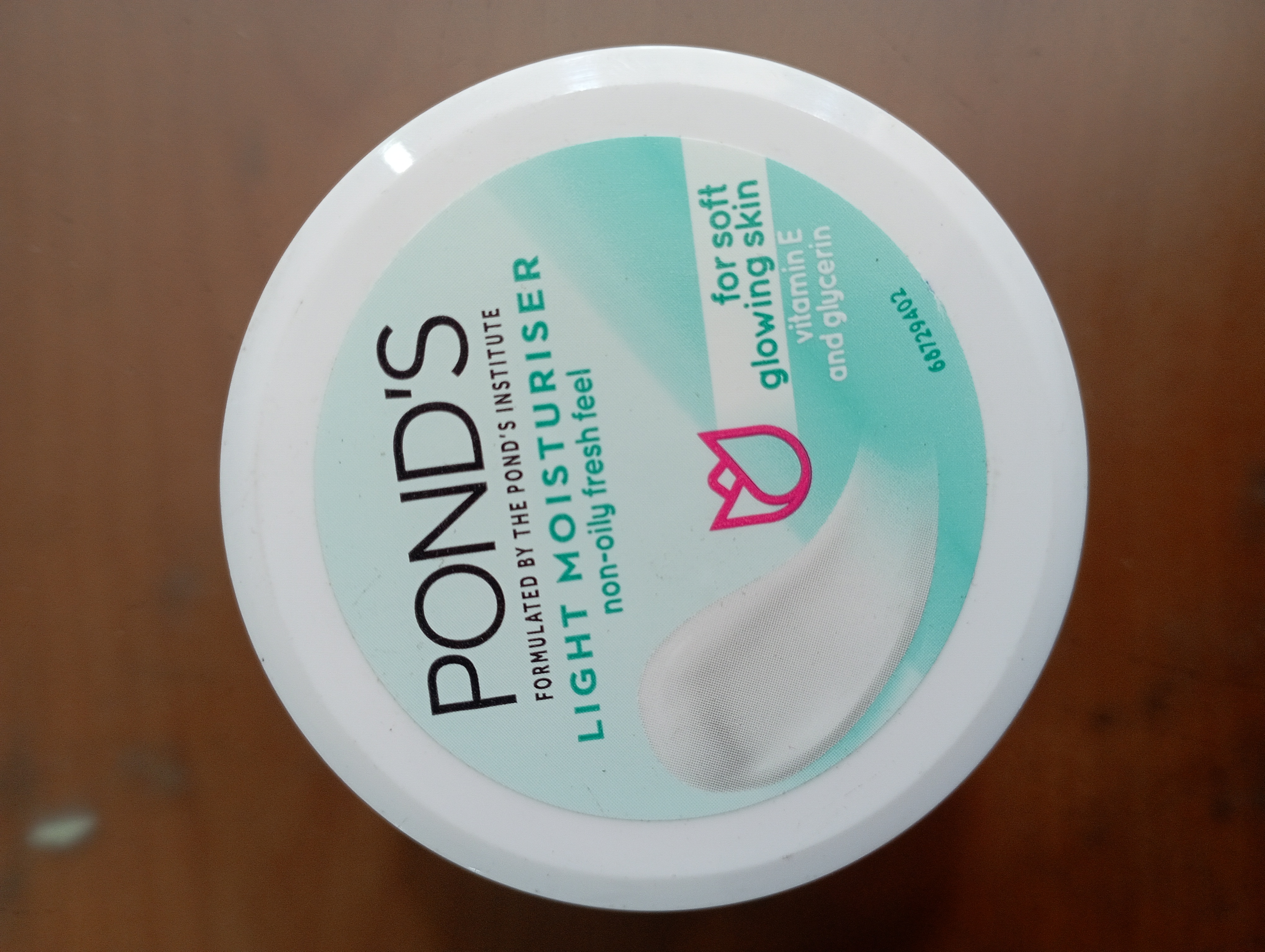 Ponds light moisturiser non oily fresh feel