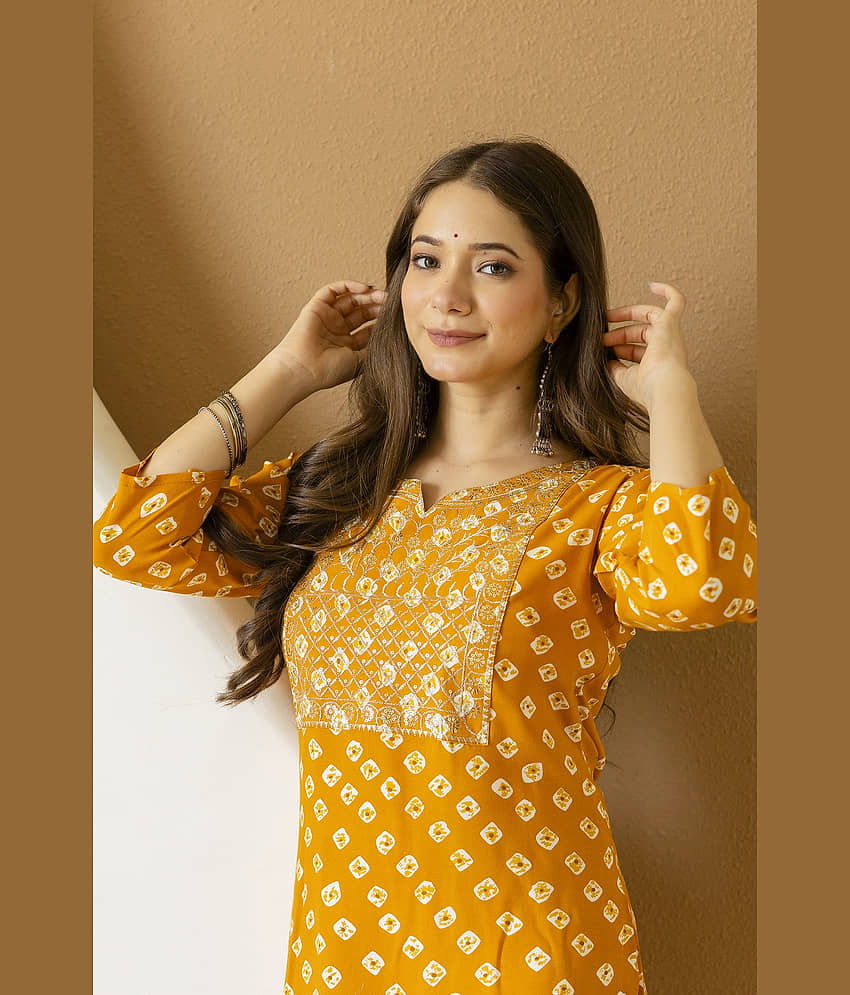 Kapadia Women Rayon Embroidered Straight Kurti ( Multicolor ) view 2