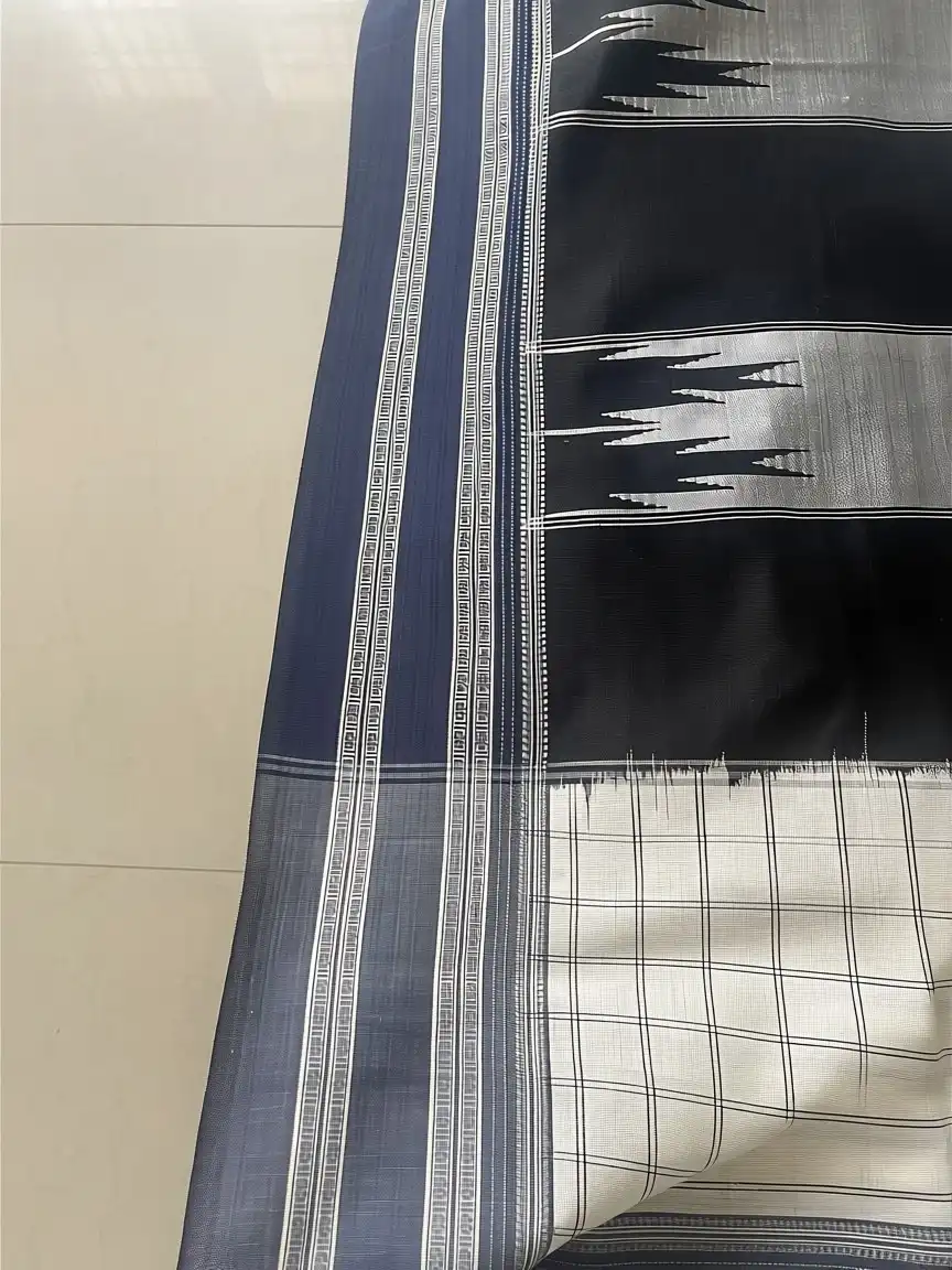 Ilkal Handloom Saree Cream Cotton Black Silk Pallu view 2
