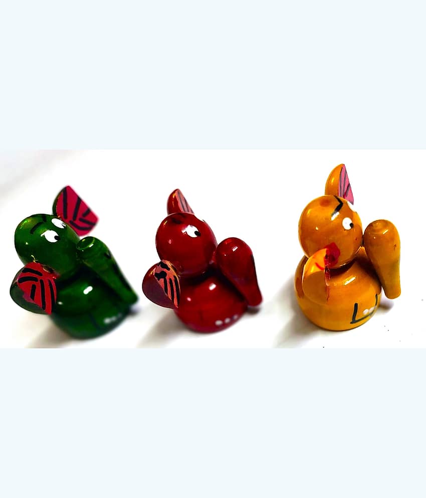 PETERS PENCE- WOODEN ELEPHANT SHAPED SHARPNER WITH NATURAL COLORS view 2