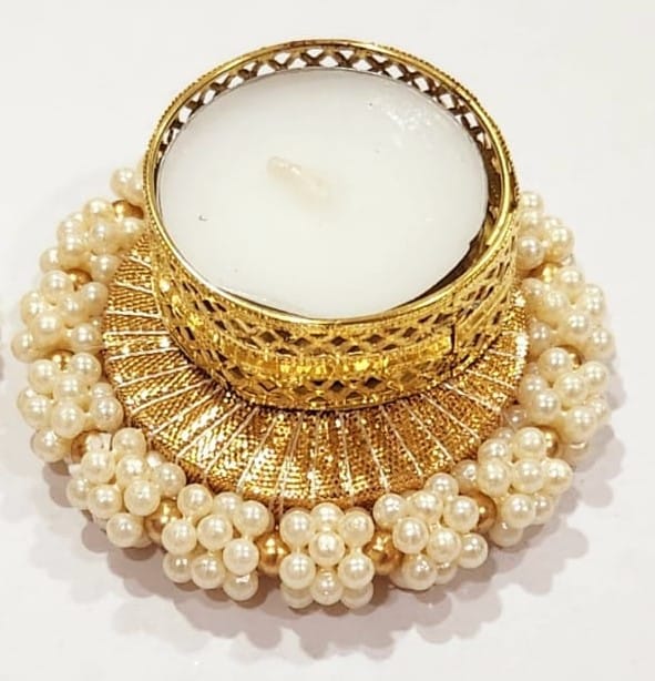 Elegant Pearl and Gold Tealight Candle Holder Set view 2