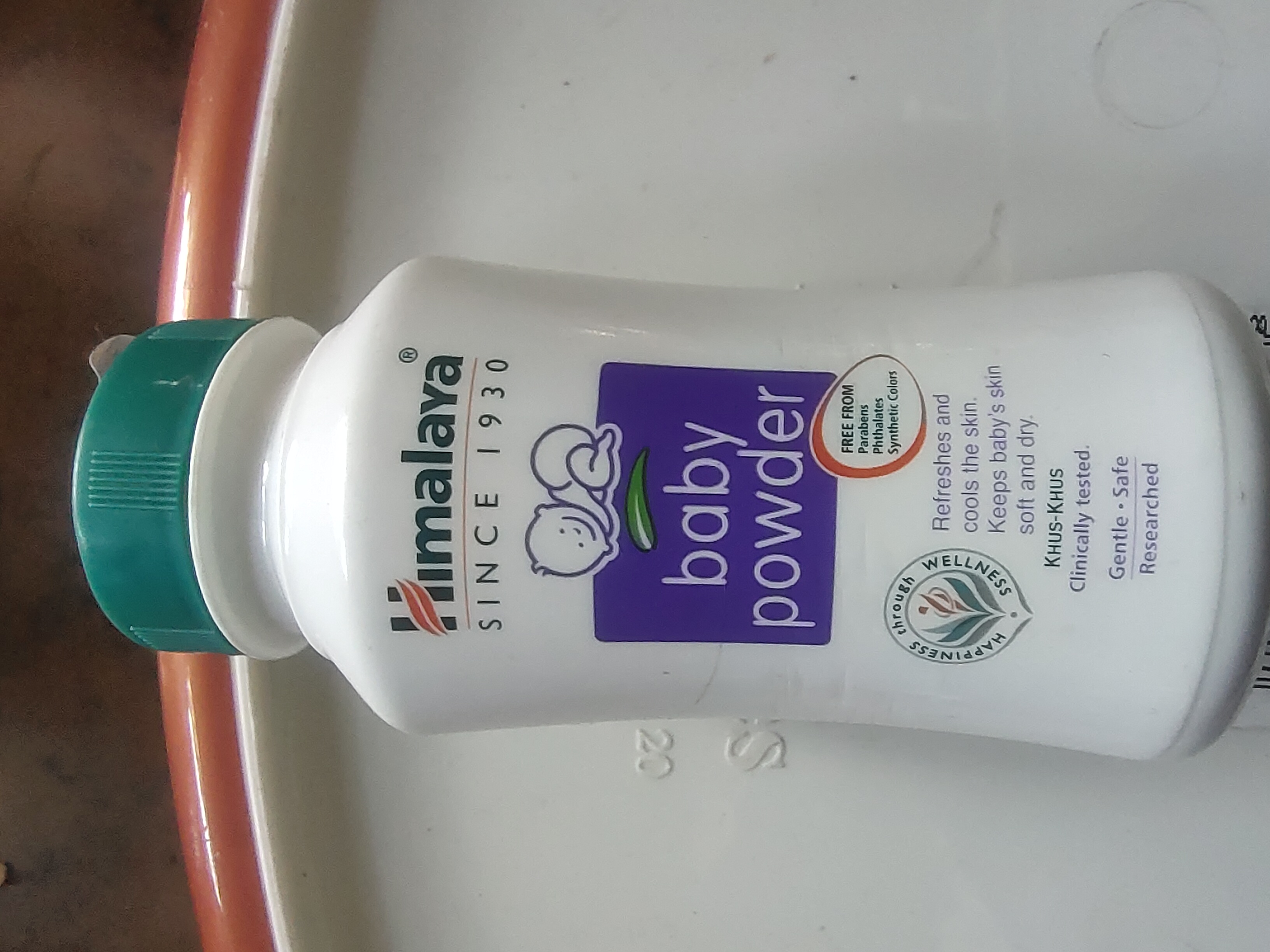 Himalaya baby powder
