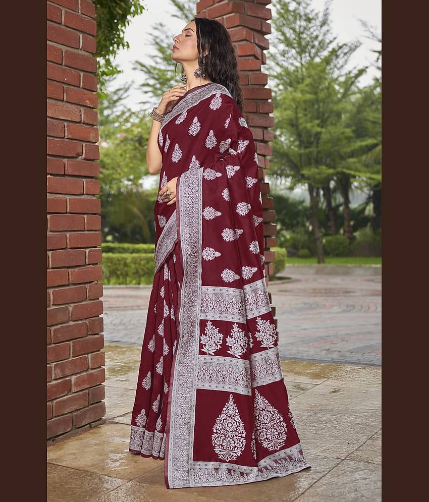 Sariya Jacquard Woven Saree With Unstitched Blouse Piece ( Rama ) view 2