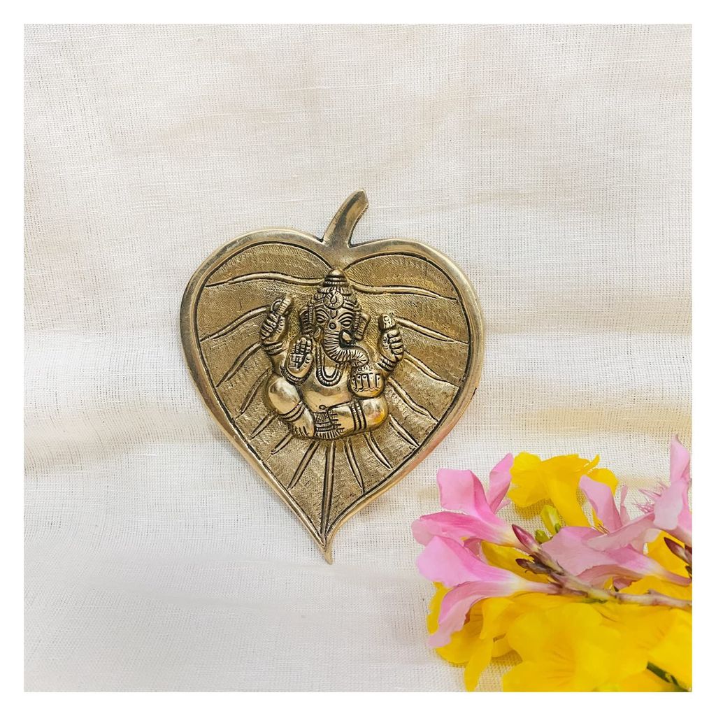 Garvi Gurjari (A Gujarat Govt Enterprise Handcrafted Ganesha On a Leaf Wall Hanging/ Showpiece (GGCHMCG01) view 2