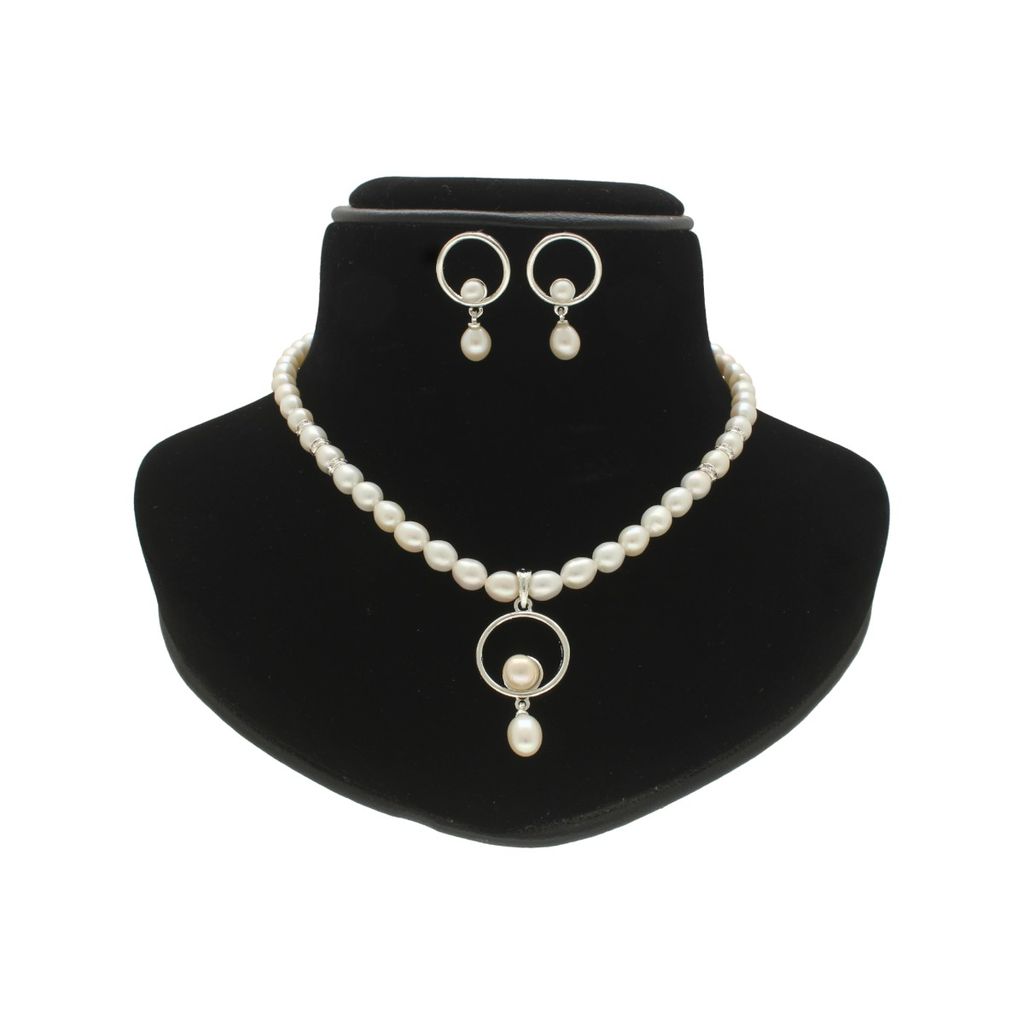 Sri Jagdamba Pearls Opulent Pearl Necklace Set view 2
