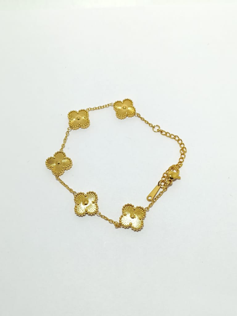 Lucky Clover Gold Bracelet by Dimplora view 2