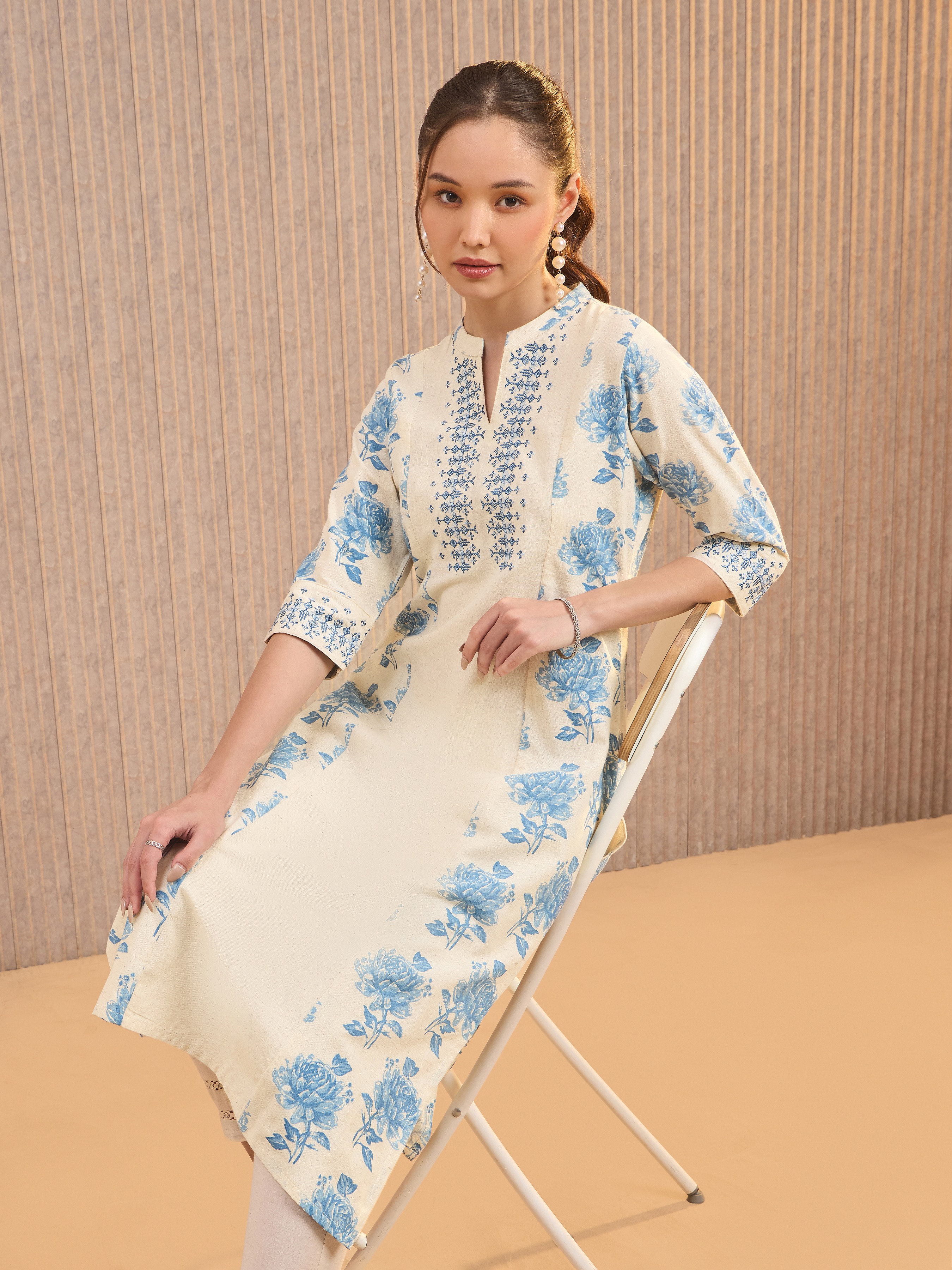 Ivory And Blue Cotton Flax Printed Kurti With Embroidery view 2